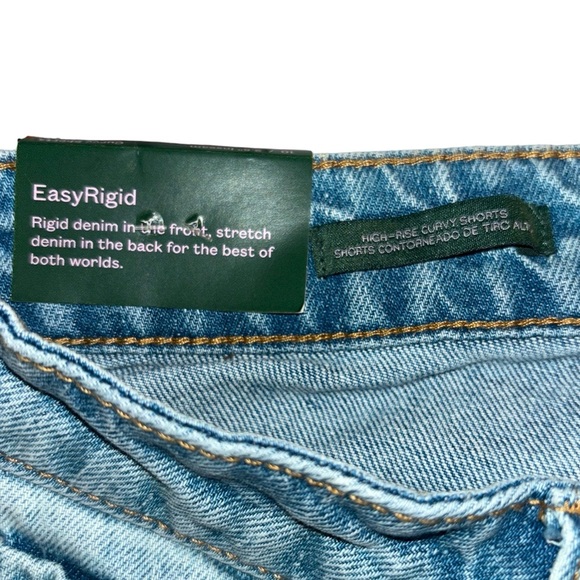 Wild Fable target brand women’s light wash distressed denim shorts - Picture 8 of 9